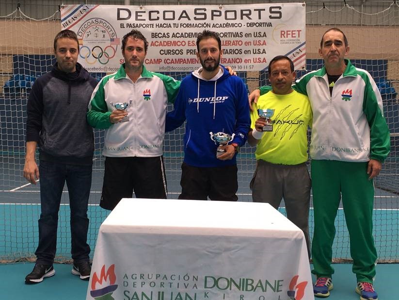 Alberto Sanz, campe&oacute;n del 3&ordm; torneo correspondiente al 17&ordm; Circuito Veteranos +35